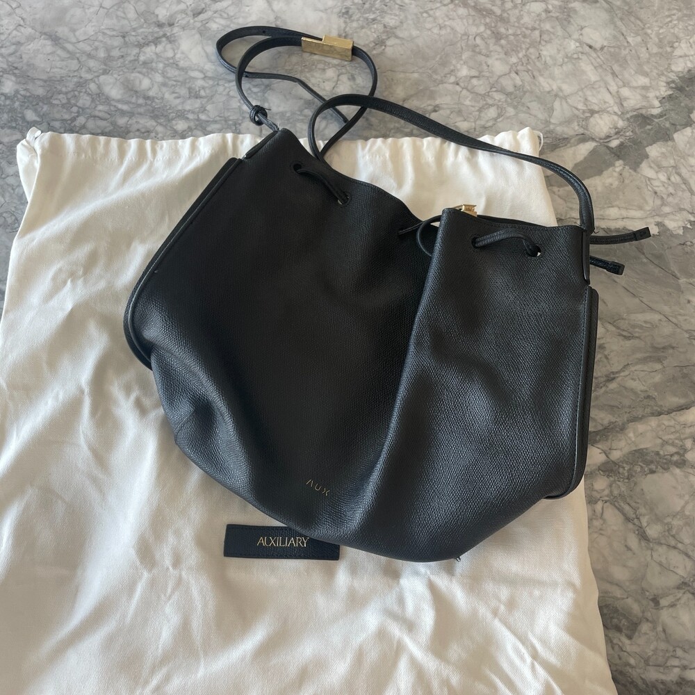 Auxiliary Drawstring Faux Leather Bucket Handbag Black